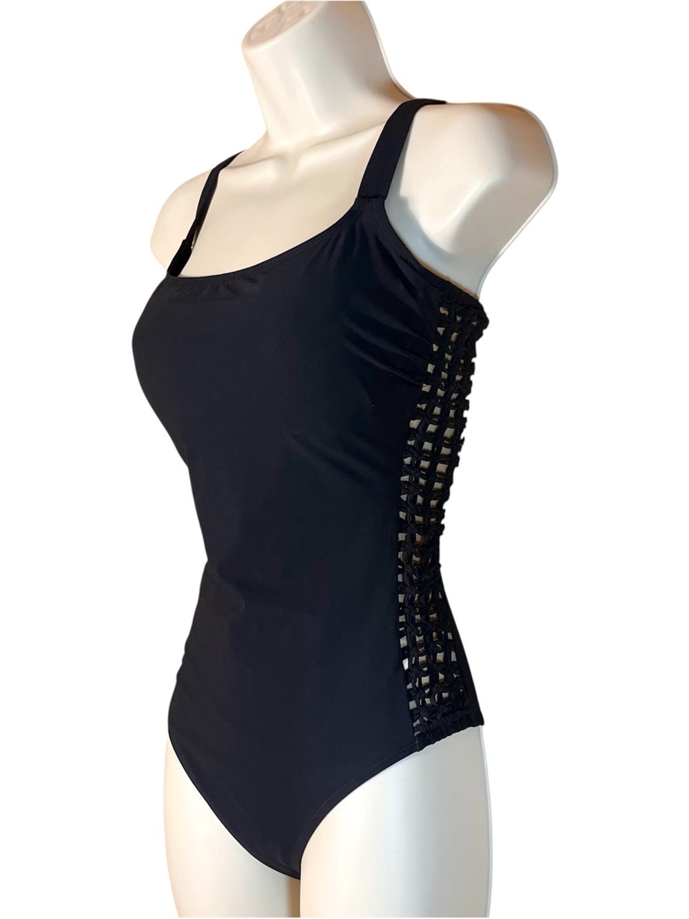 Profile by Gottex Mesh Panel Bathing Suit One Piece 10D Underwire Swim Black Bra